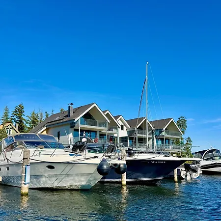 Weisses Haus Plau Διαμέρισμα *